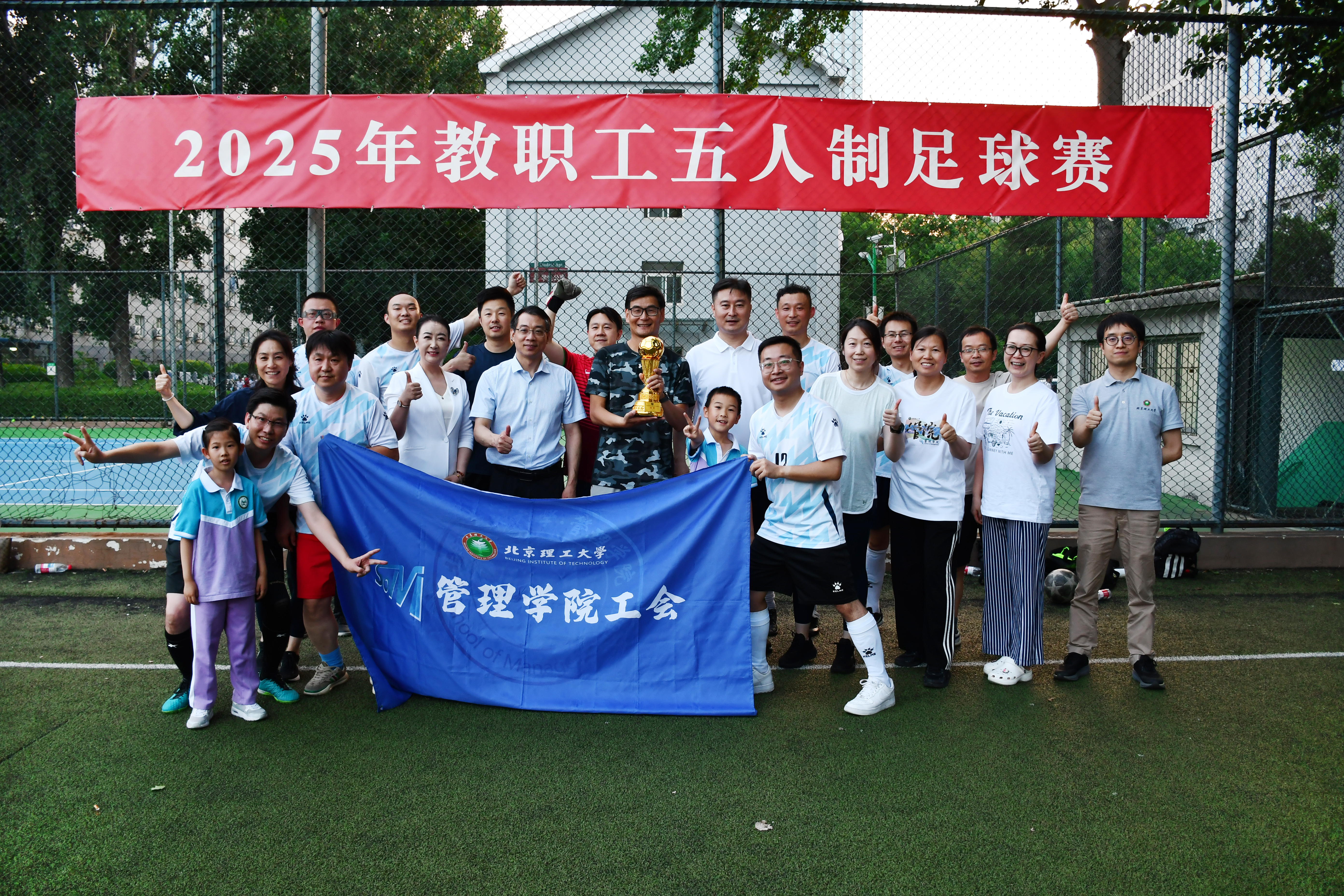 deb1e148cc5bba151dcf99661b301d7.jpg